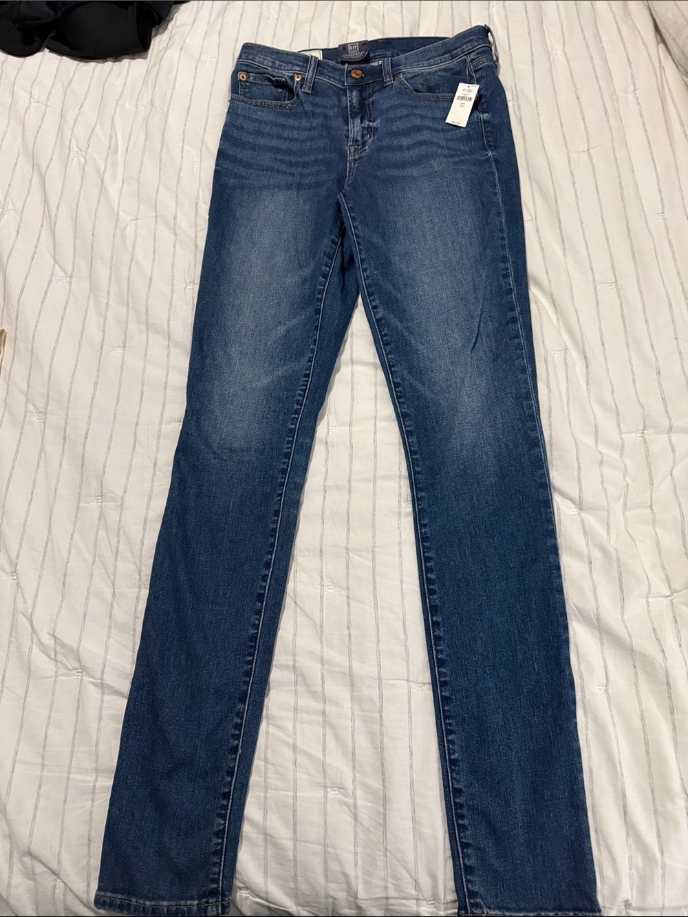 GAP Mid-rise Skinny Jeans in Dark Denim Blue